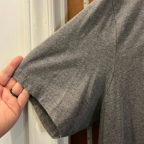 Size 2XL - Gray Short Sleeve "Home Alone" T-Shirt - Picture 3 of 7